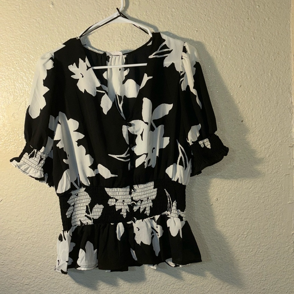 Sienna Sky XL Black and Beige dressey blouse
